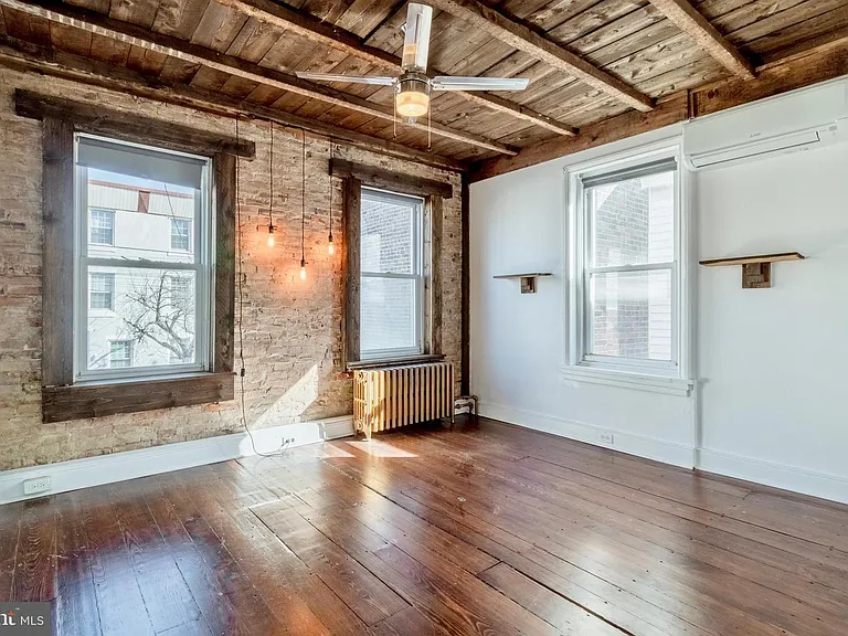 E Norris St — Photo 12