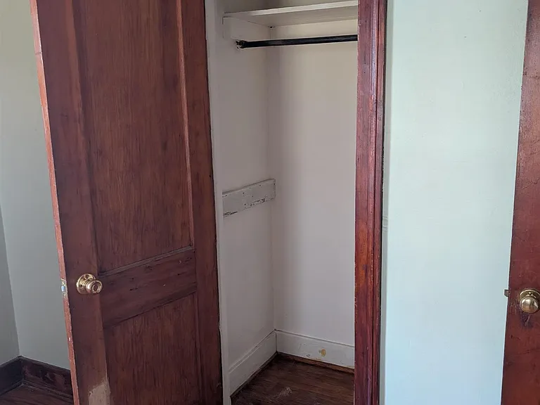 313 Burgin Ave — Photo 20