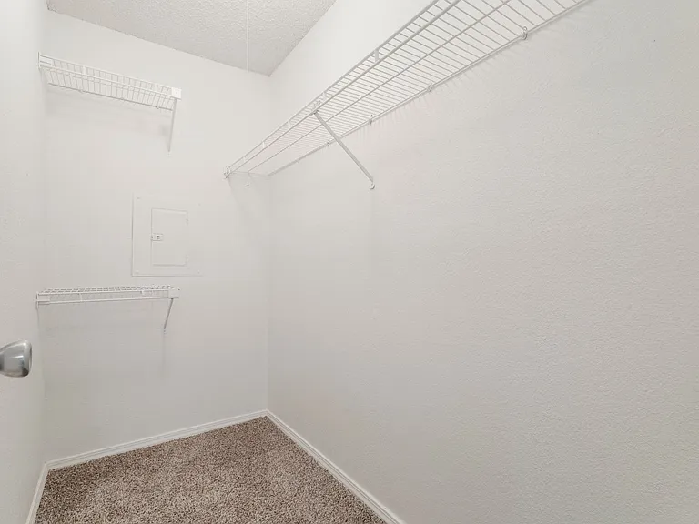 Twin Oaks - $500 Off First Months Rent! — Photo 12