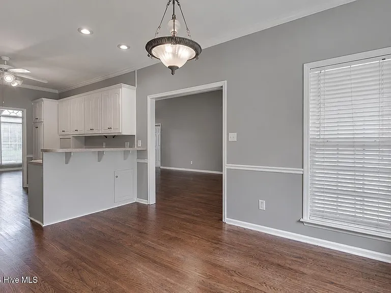 4325 Colony Sq — Photo 14