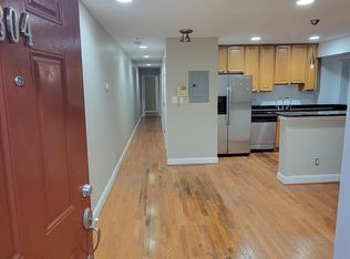 2201 Hunter Pl SE APT 304, Washington, DC 20020