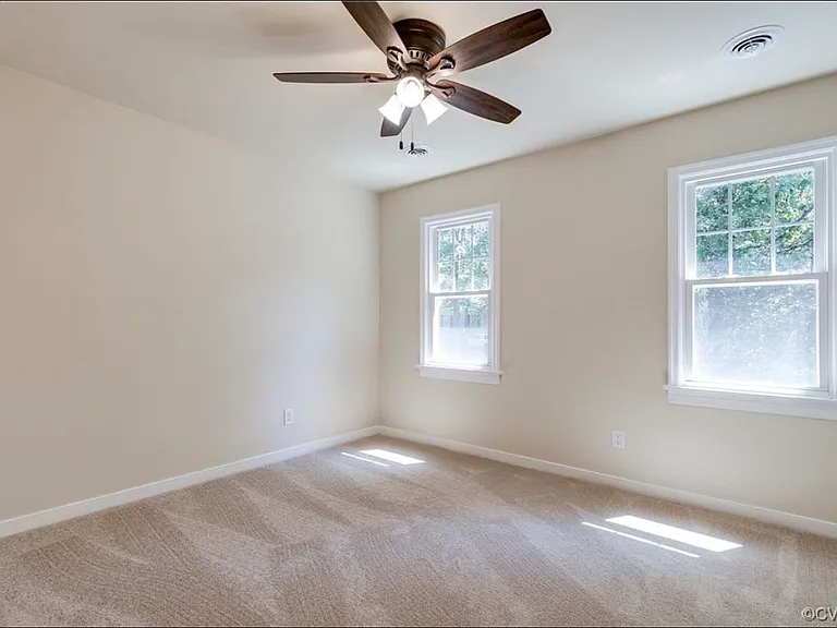2110 Deer Meadow Ln — Photo 12