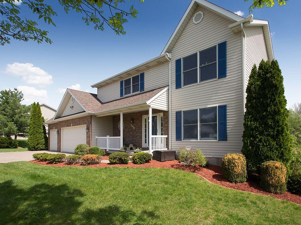 1st image of 2739 Oak Dr