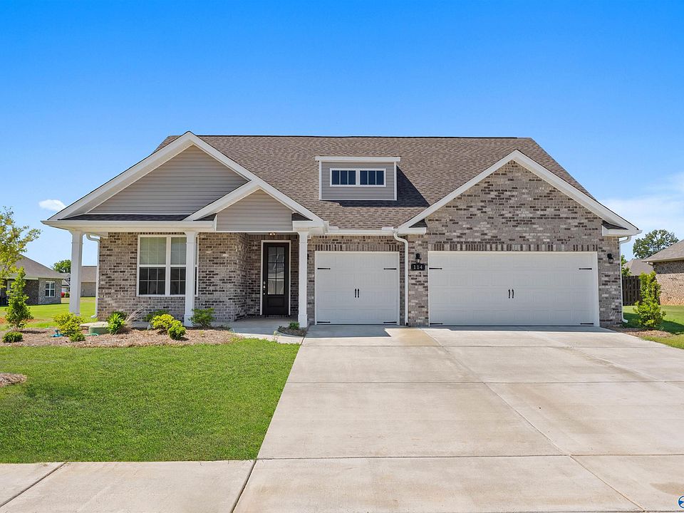 1st image of 114 Slade Thomas Dr