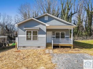 1662 Stultz Rd, Martinsville, VA 24112