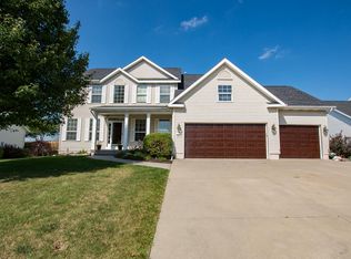 2610 Grey Wolf, Hiawatha, IA 52233