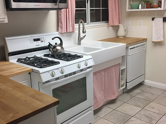 4th image of 25847 McBean Pkwy Unit 22