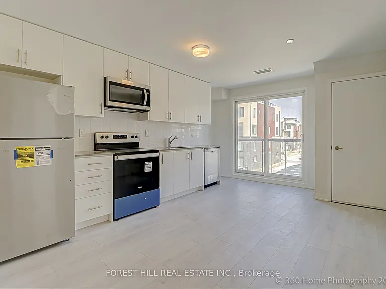 3401 Ridgeway Dr #305 — Photo 5