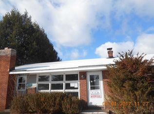 17 Walter Rd, Troy, NY 12180