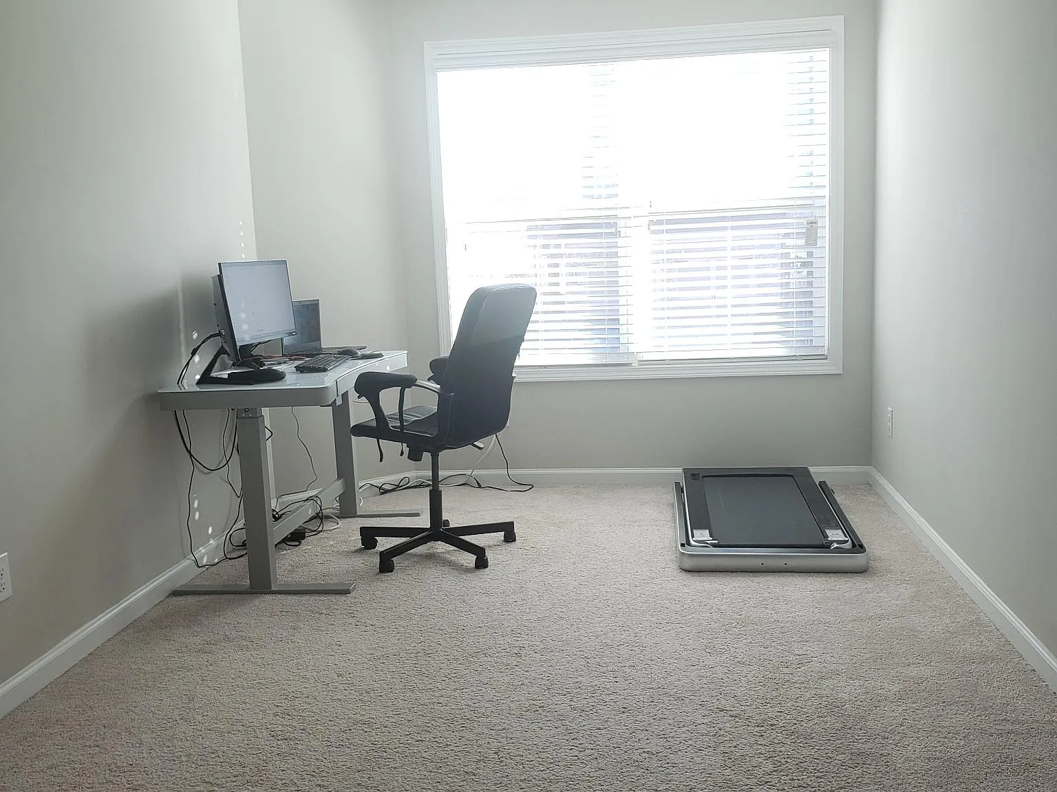 3 bed, 2.5 bath, 1918 sqft, $2,400 — Photo 3