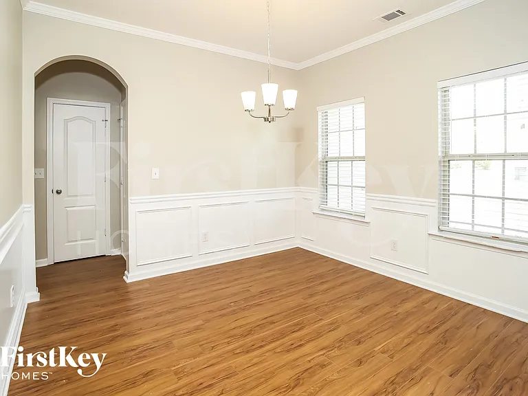 23 Hamilton Blvd NW — Photo 6