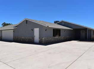 8865 9th Ave, Hesperia, CA 92345
