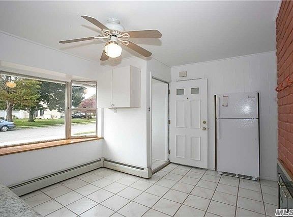 5th image of 60 Acre Ln