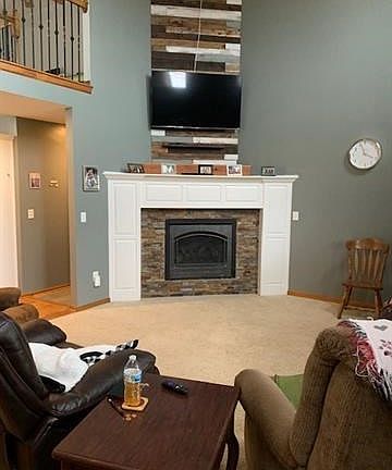 2nd image of 33905 E 315th St