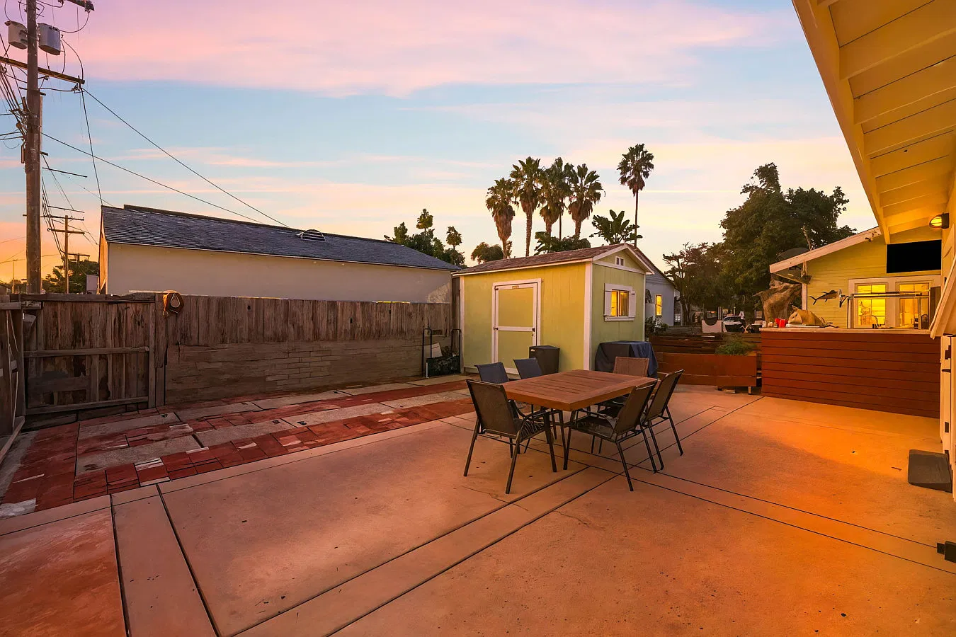 1 bed, 807 sqft, $8,483 — Photo 4