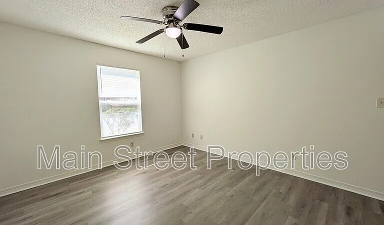 2303 W Michigan Ave #C2 — Photo 23
