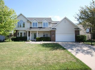 13922 Oak Brook Dr, Urbandale, IA 50323