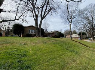 4605 Graham Rd, Greensboro, NC 27410