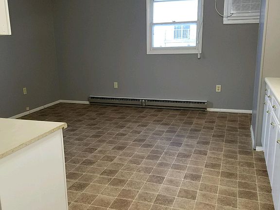 Large eat-in kitchen