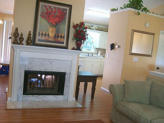 Double sided fireplace