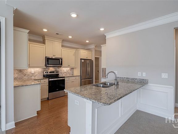 3rd image of 3615 Ridgehurst Lane