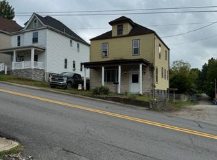 604 7th St, Fairmont, WV 26554