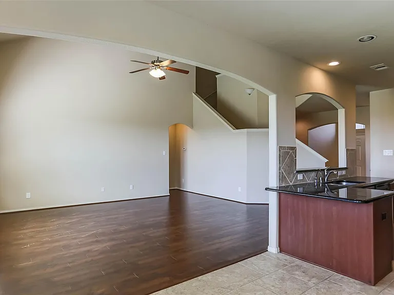 3443 Arrowhead Bay Ln — Photo 4
