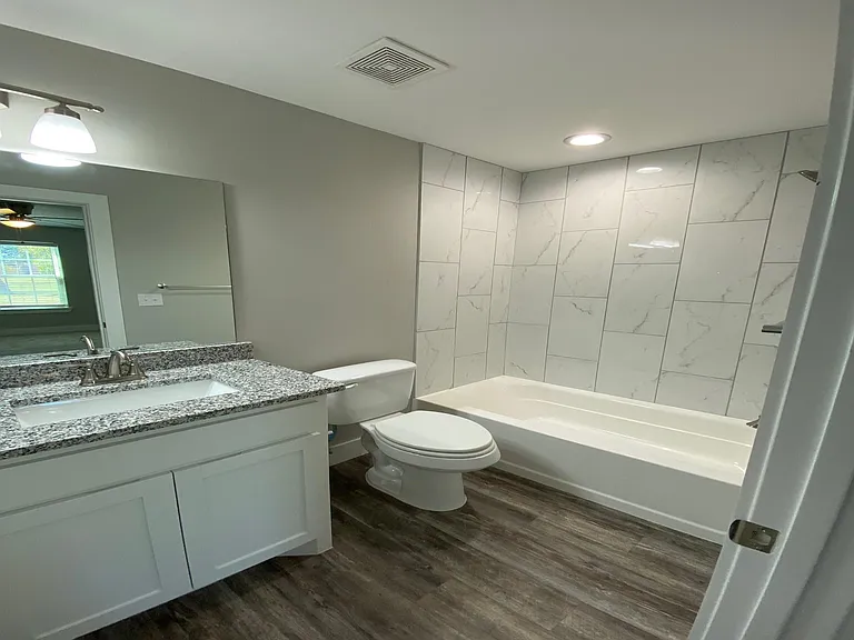 411 S Fannin Ave #411 — Photo 17