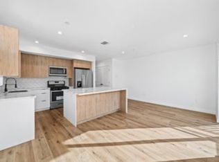 1933 1/2 N Vista Del Mar Ave #2, Los Angeles, CA 90068