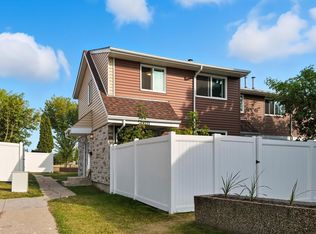 Sifton Park Ravine, Edmonton, AB T5A 3L5