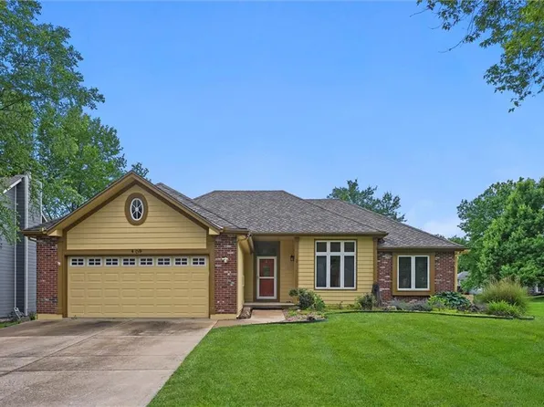 409 SW Cole Younger Dr, Lees Summit, MO 64082