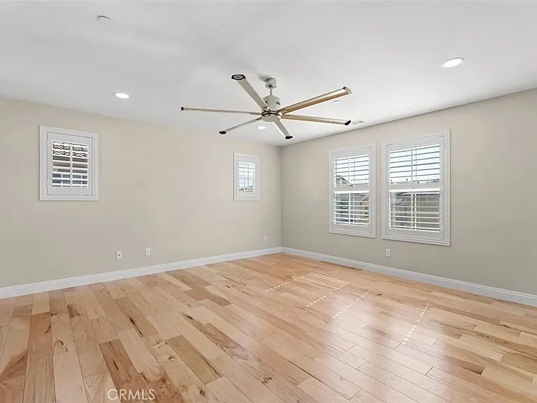 27425 Blackstone Rd — Photo 12