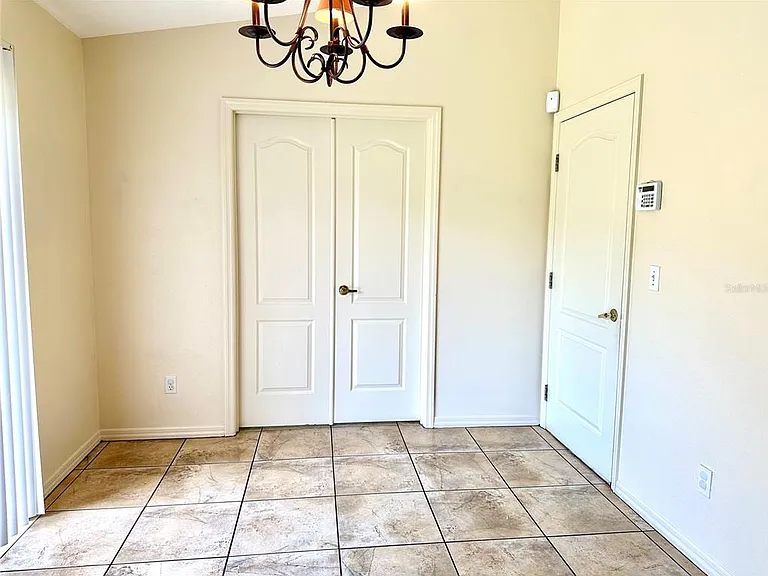 4416 Redcoat Dr — Photo 15