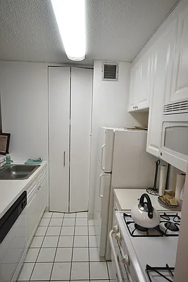 Rented by Bold New York | media 24