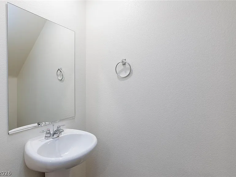 6061 Amaryllis Falls St — Photo 13