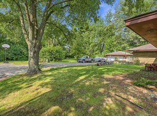 484 E Robbins St, Wheatfield, IN 46392