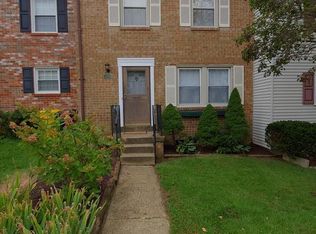 2095 Lake Grove Ln, Crofton, MD 21114