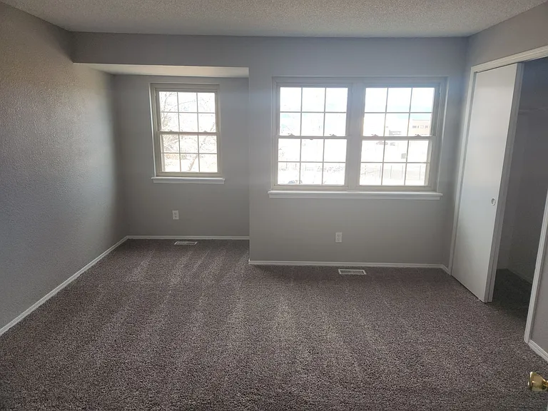 8069 Lexington Park Dr — Photo 8