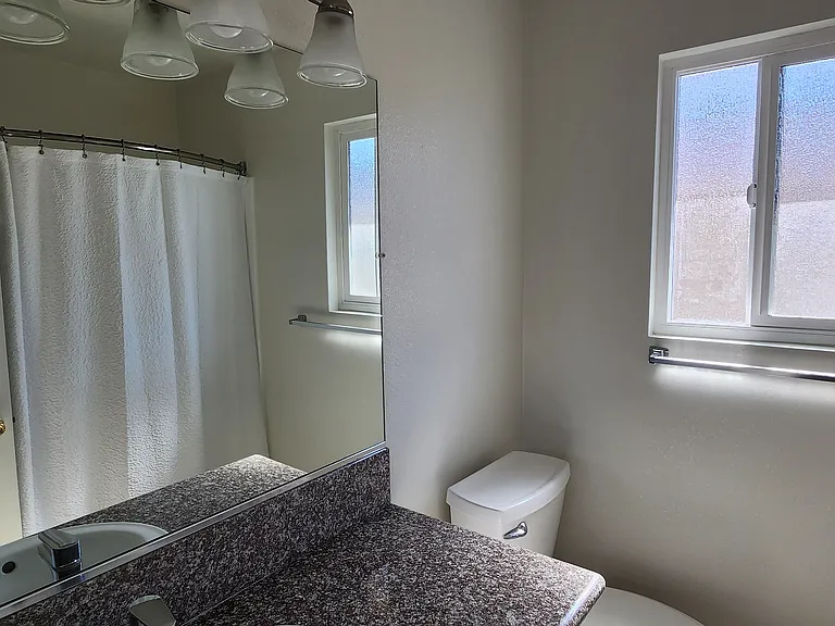 Bathroom, 16581-4