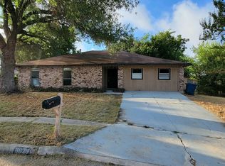 5826 Lake Wind St, San Antonio, TX 78222