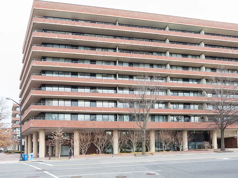 2555 Pennsylvania Ave NW #614 — Photo 15