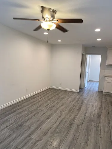 Floor plan 304