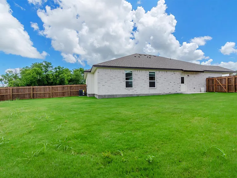 1118 Zora Dr #A — Photo 5