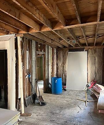 3rd image of 320 Huron St