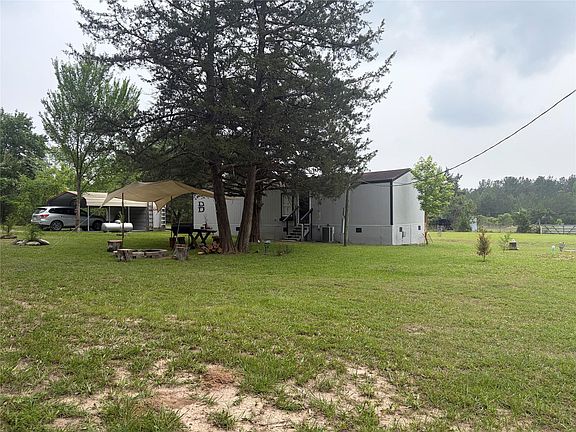 2nd image of 585 Hunter Rd