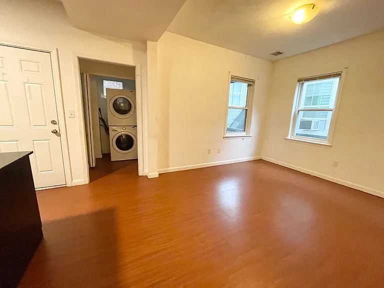93A Hillside St #2 — Photo 2