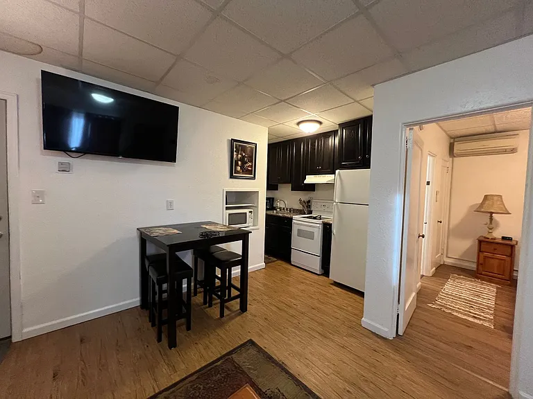 1001 6th Ave N #1 — Photo 5