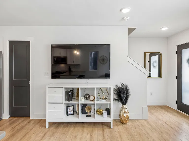 102 Duke St #42 — Photo 10
