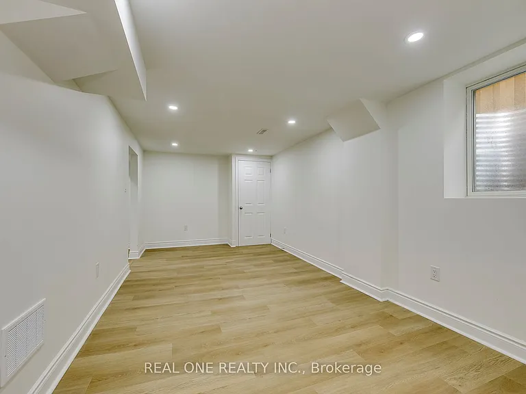 655 Paragon Pl E #BASEMENT — Photo 9