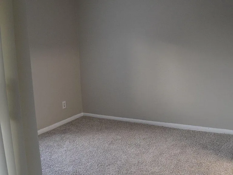 6093 Majors Ln #4J4 — Photo 4